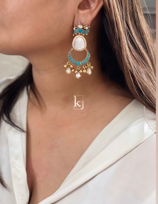 Nomi Earrings set