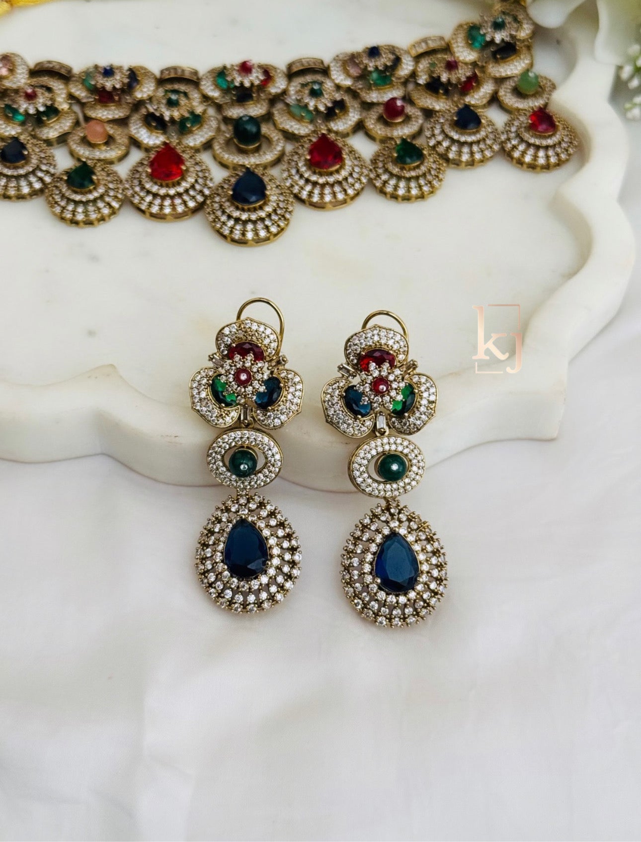 Serafina Choker set