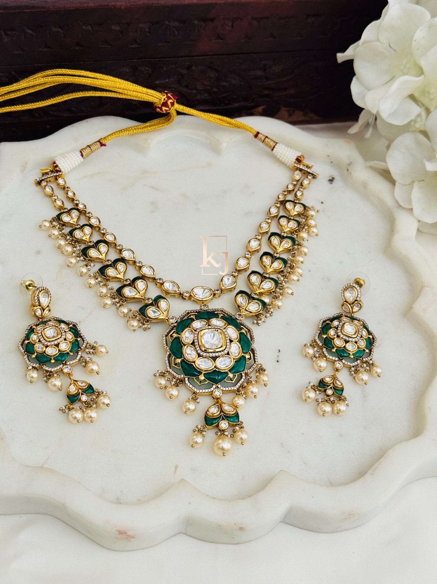 Serafina necklace set