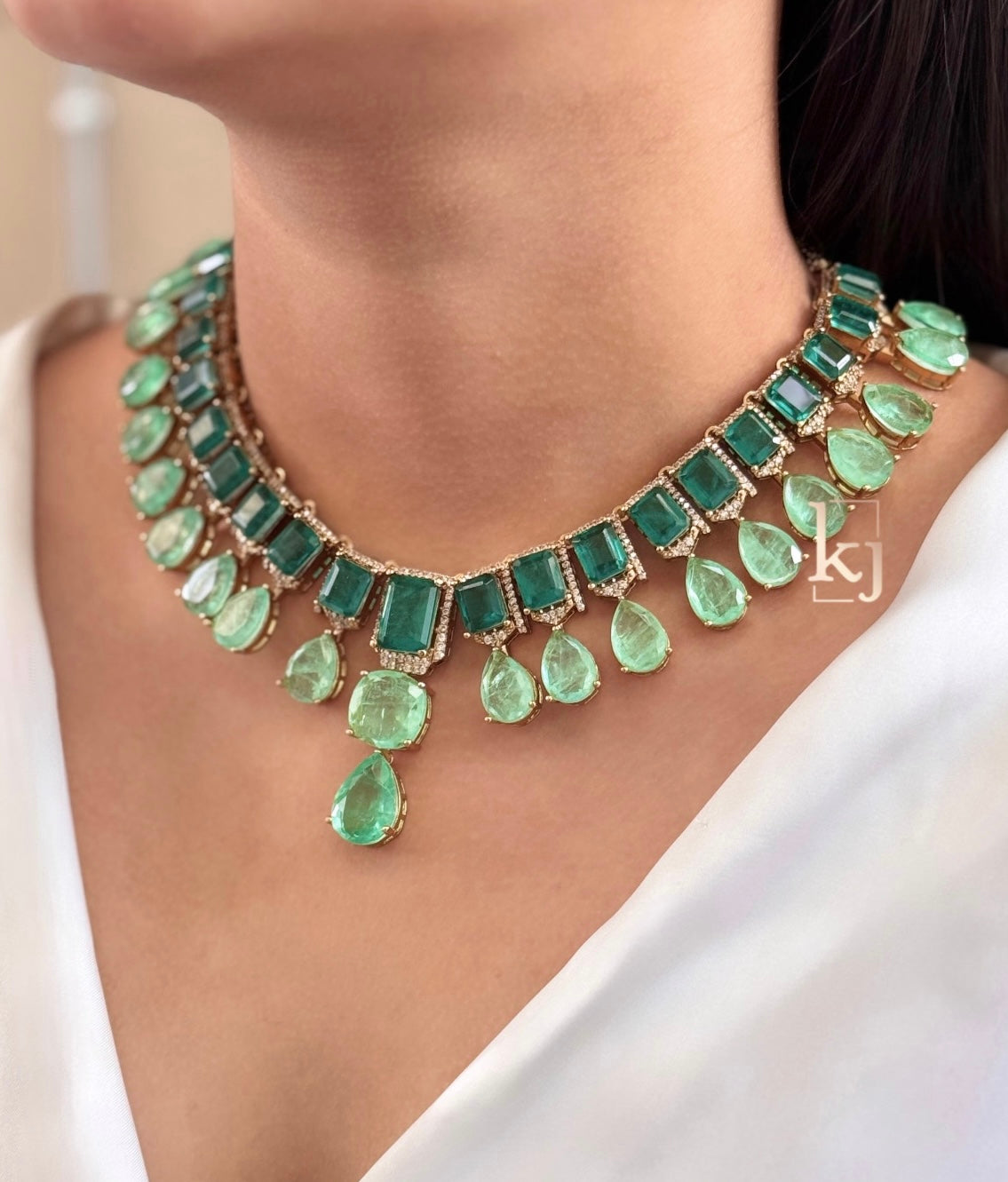Leila necklace set