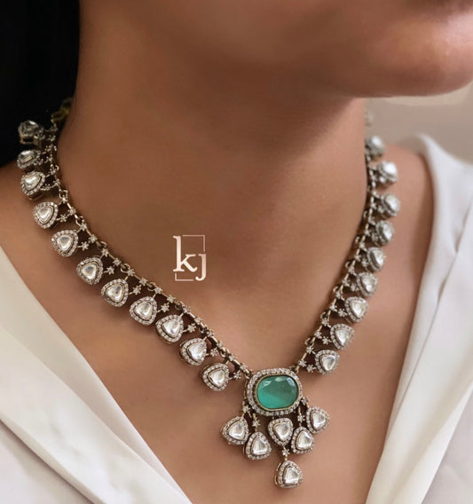 Alaya necklace set