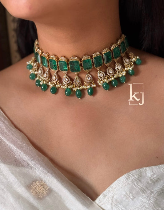 Elowyn choker set