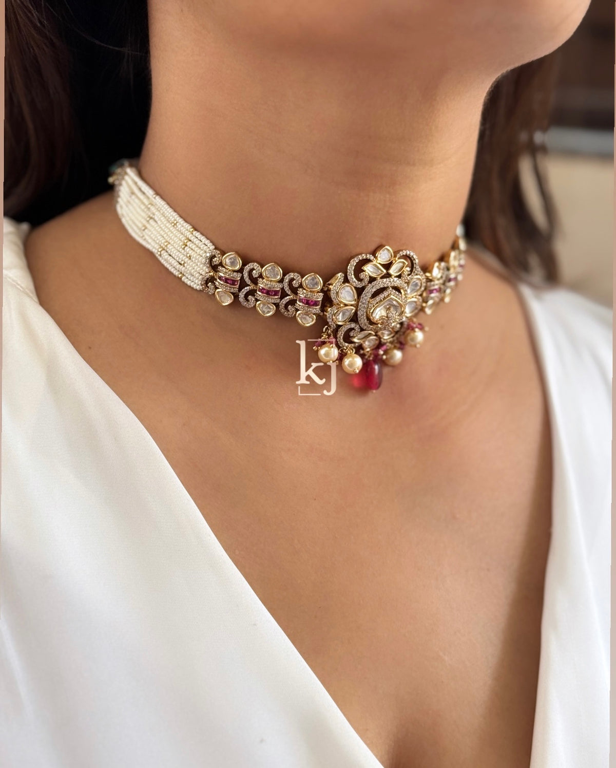 Kiaa choker set