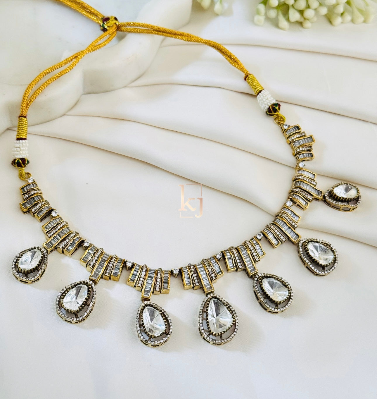 Shiya necklace set