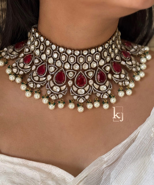 Belle choker set