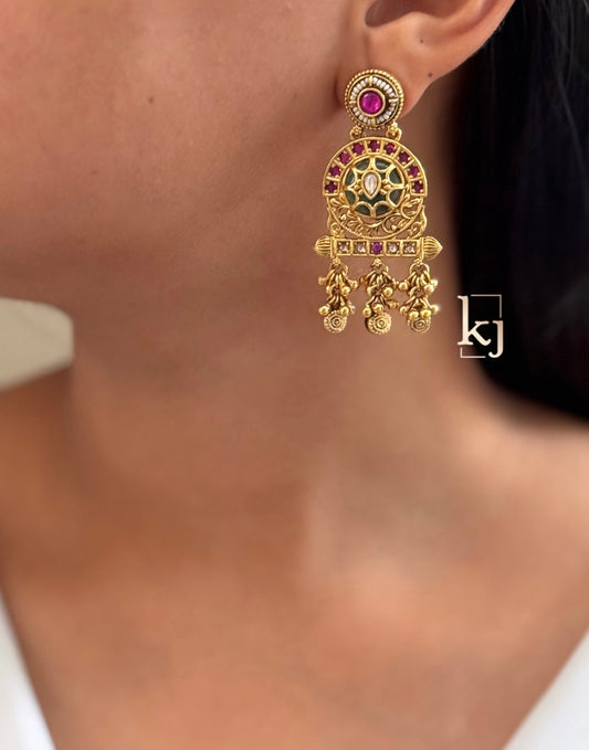 Yuni earrings set