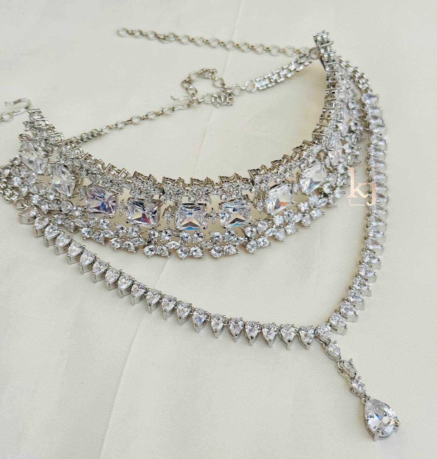 Gristle necklace set