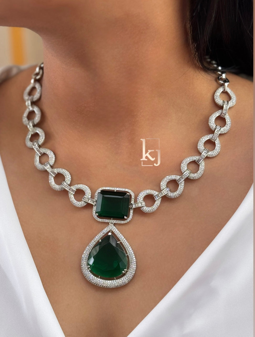 Frina necklace set