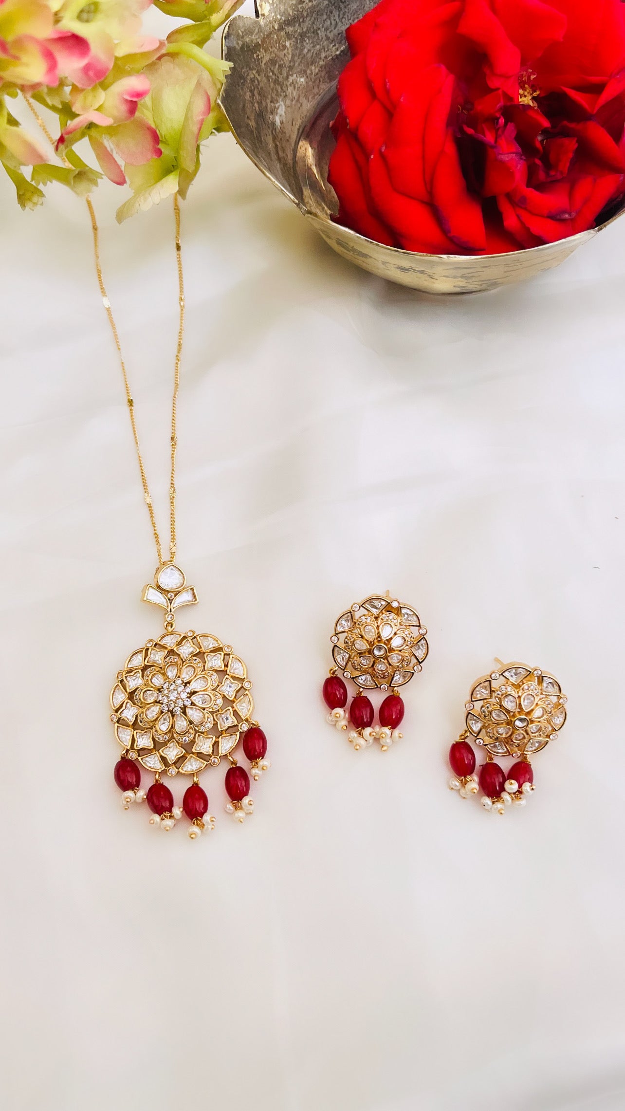 Mogra Pendent Set