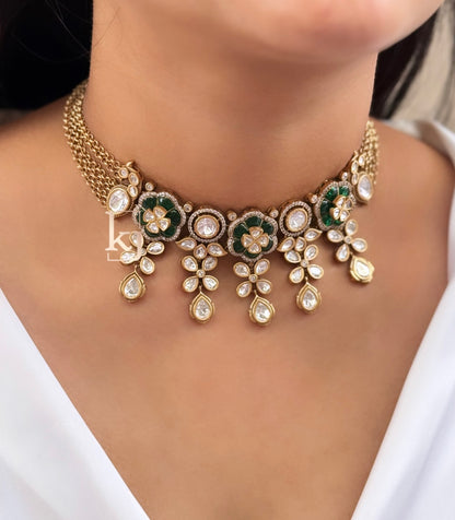 Harper choker set