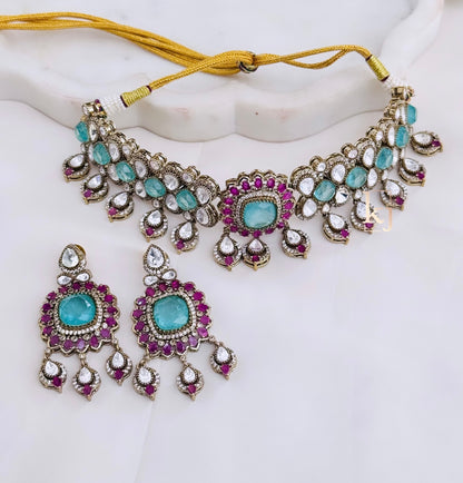 Crisis choker set