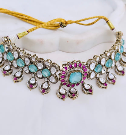 Crisis choker set