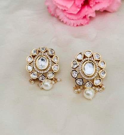 Laya Earrings set