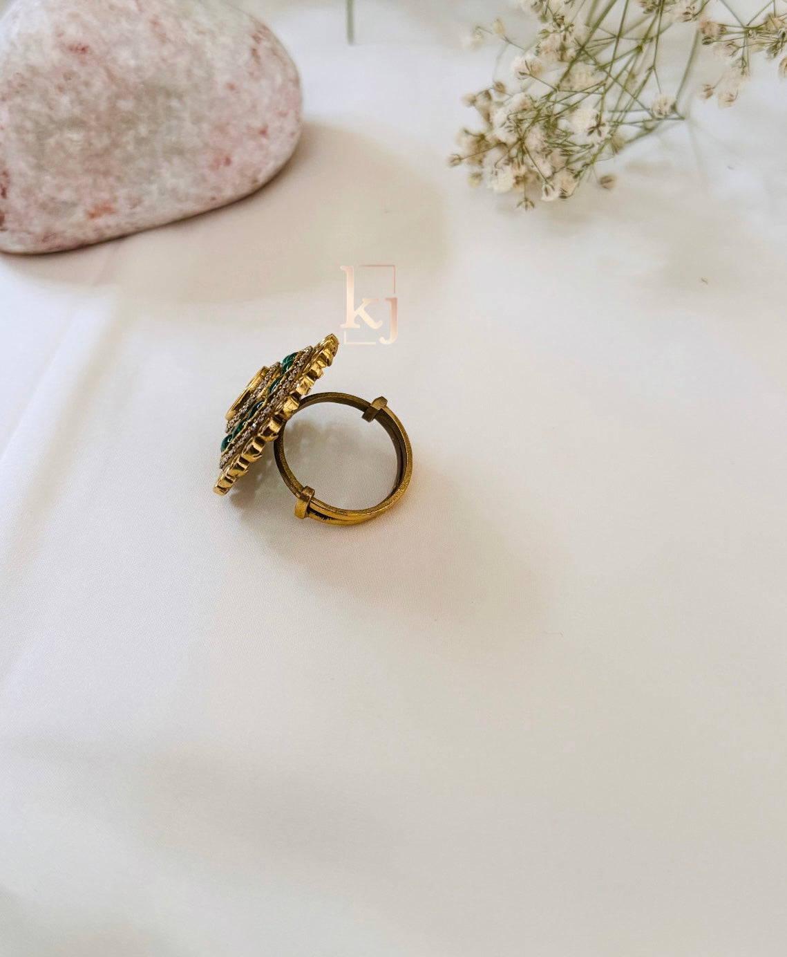 Astra ring