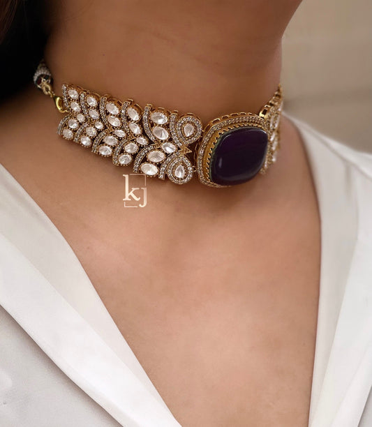 Anaya Choker set