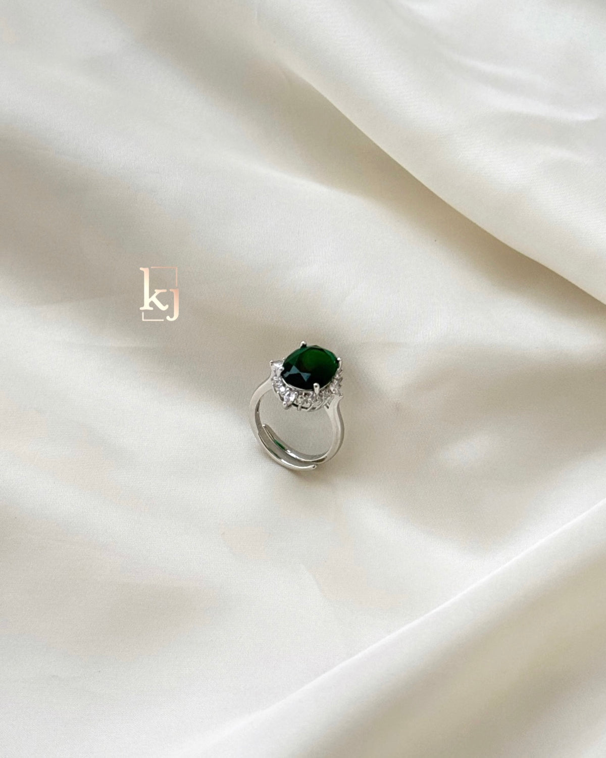 Kyro ring