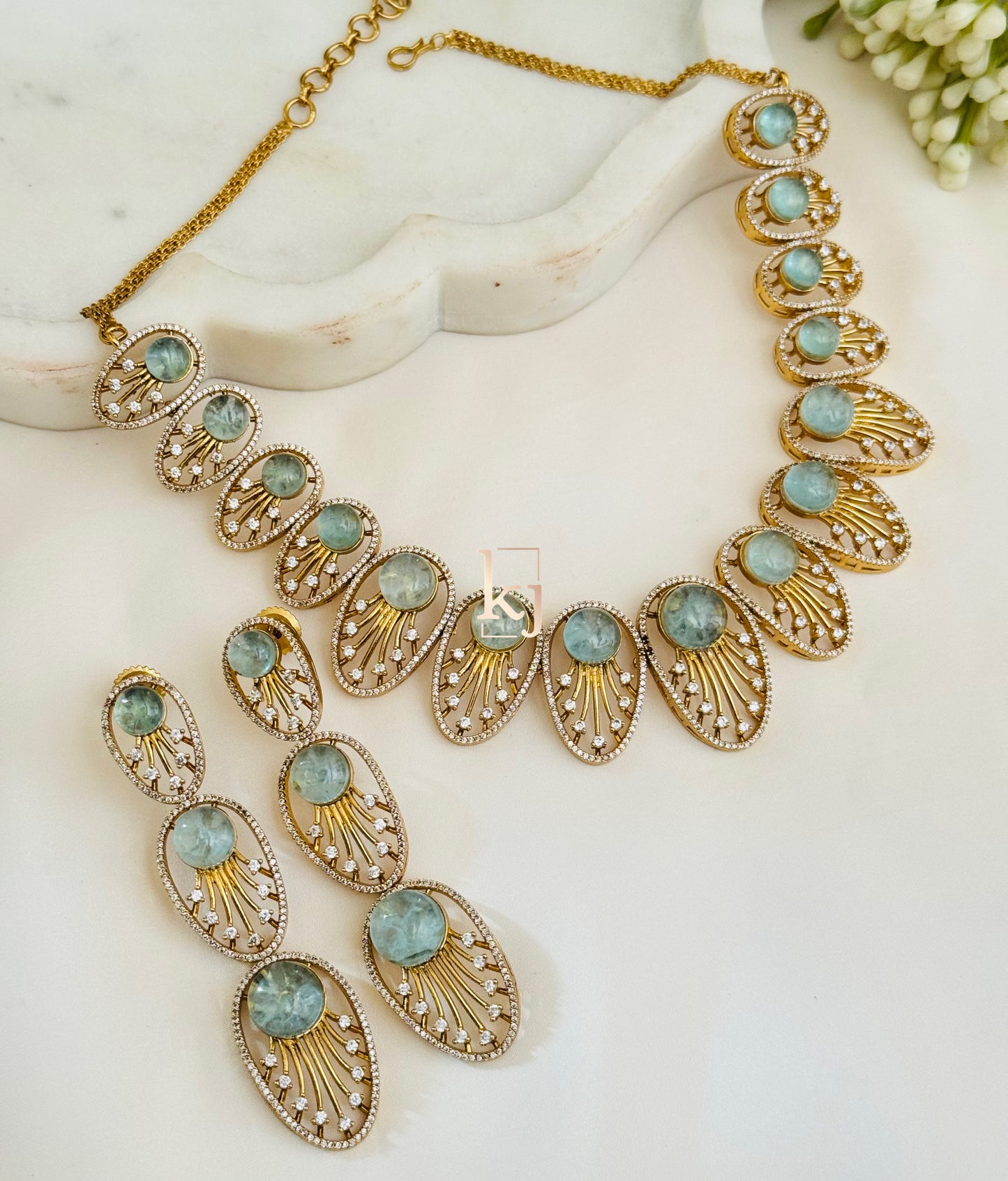 Tira necklace set