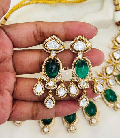 Fina necklace set