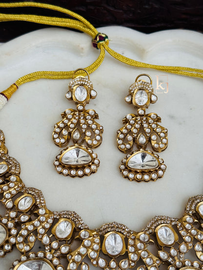 Izel necklace set