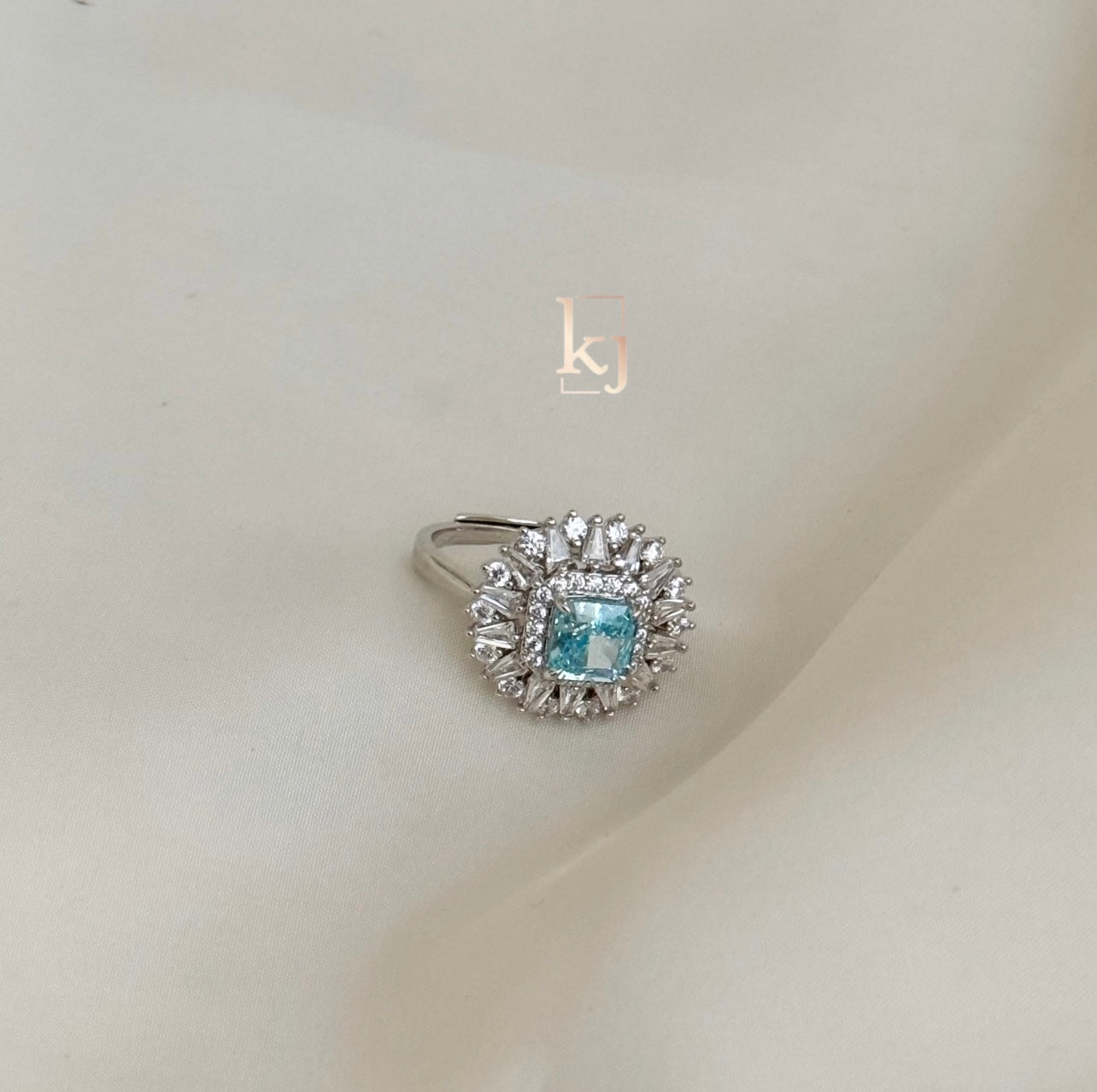 Clove ring