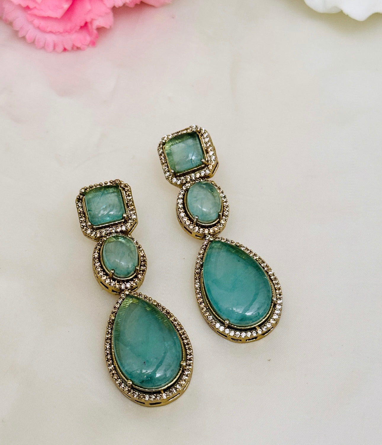 Mia Earrings set