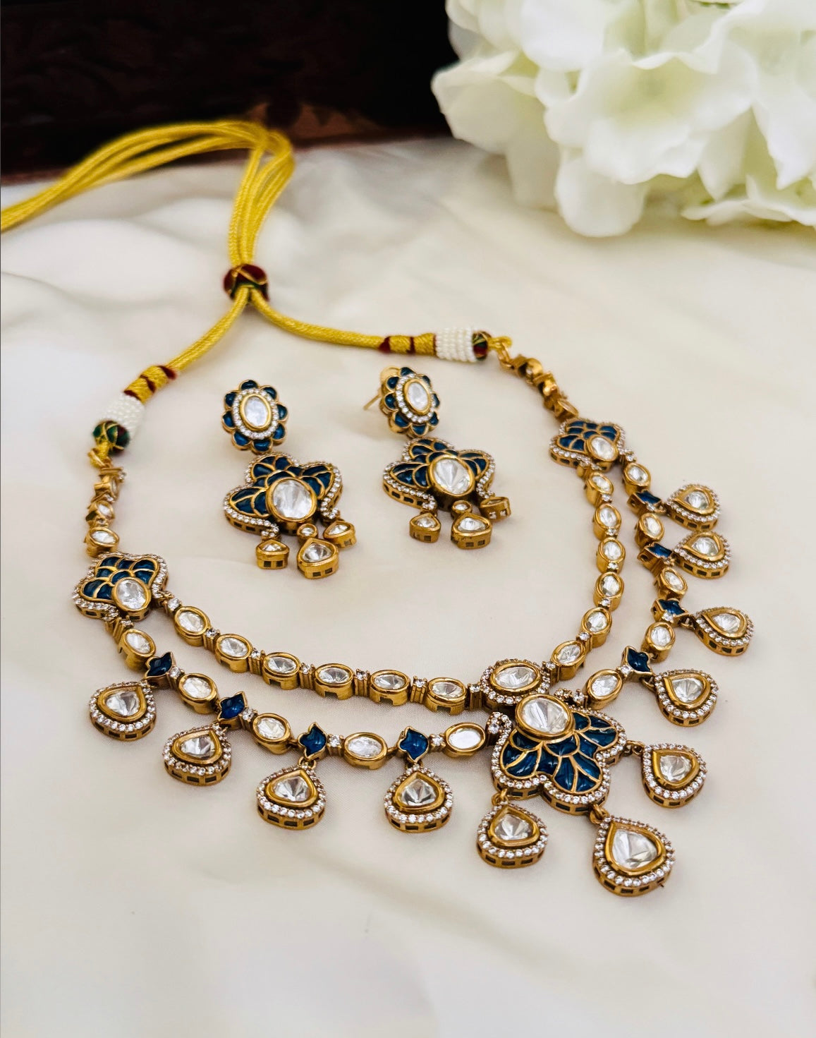 Cora necklace set