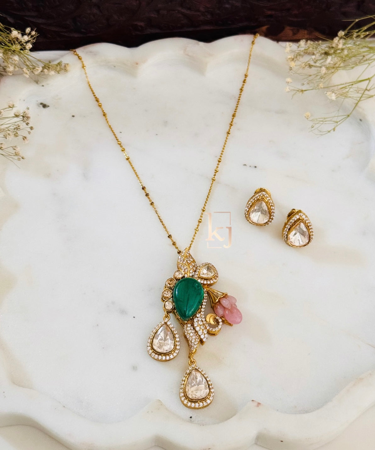 Freesia elegant set