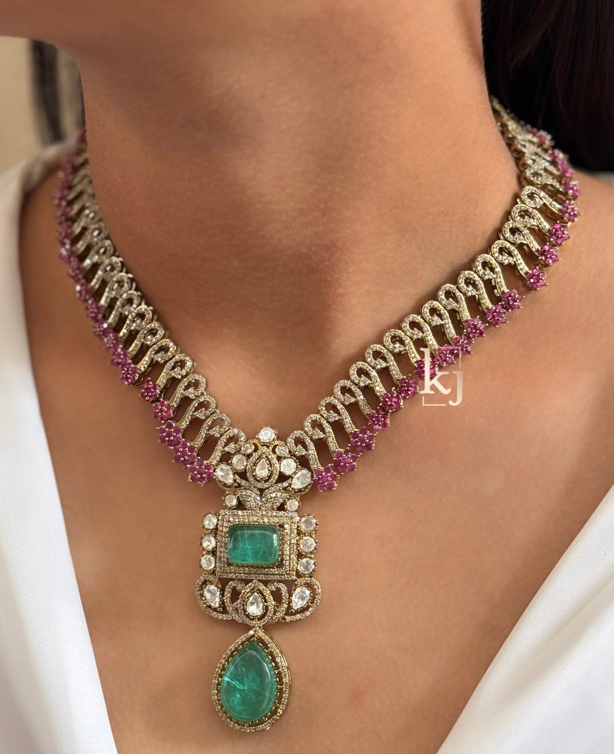 Shiyaa necklace set