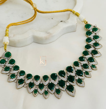 Brina necklace set