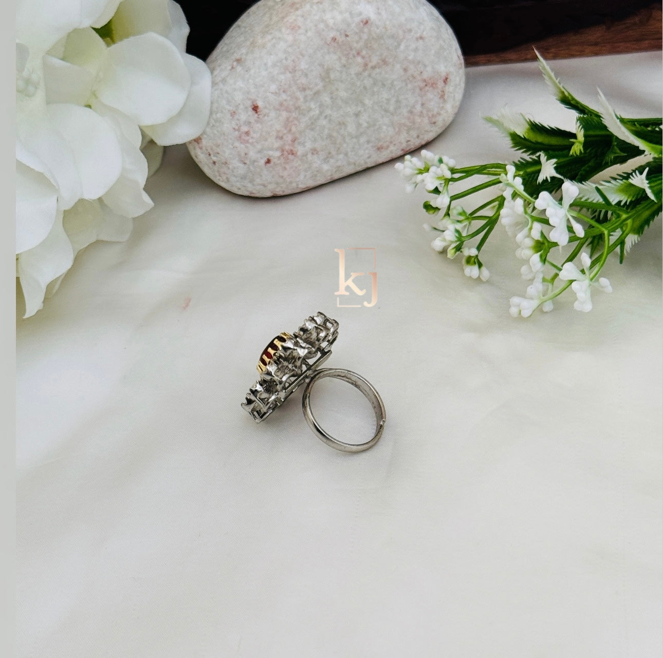 Diva ring