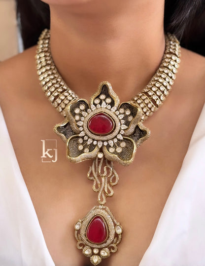 Shyina necklace set