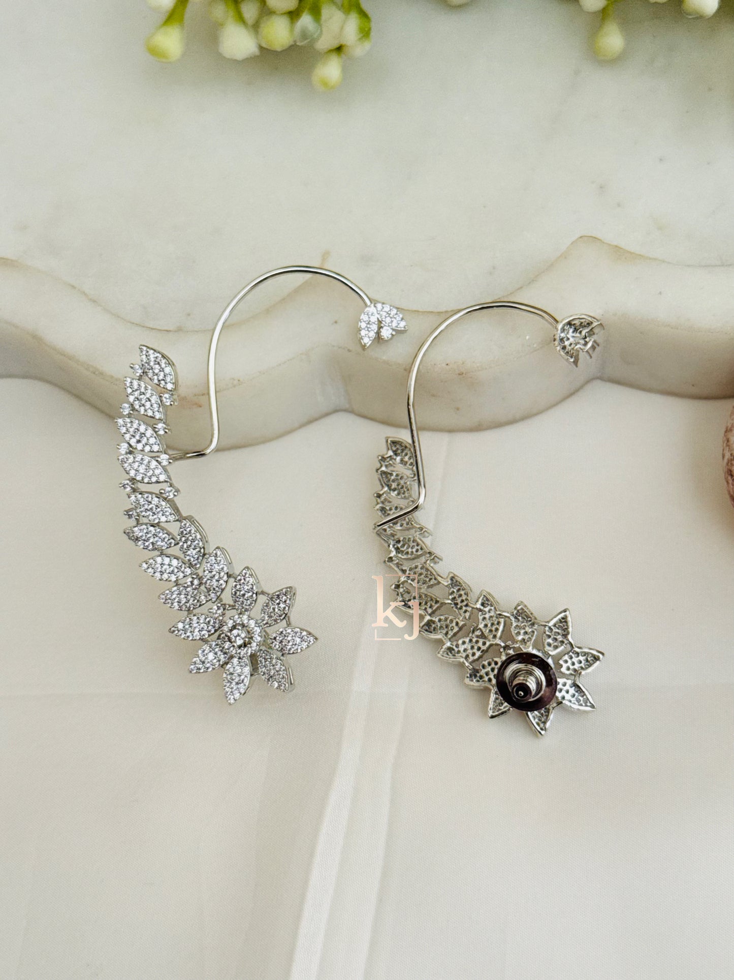Azzy earcuff earrings set