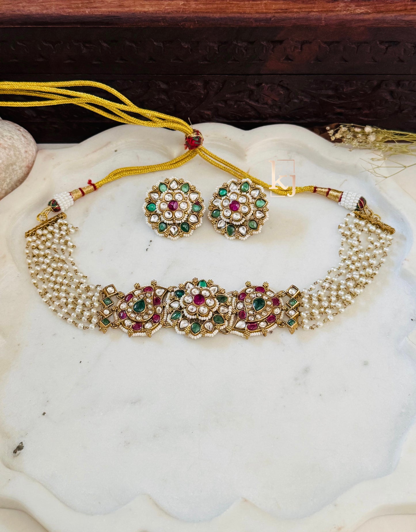 Maren choker set