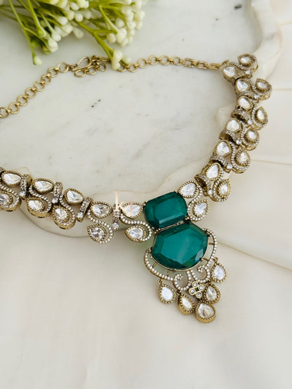 Myron Necklace set