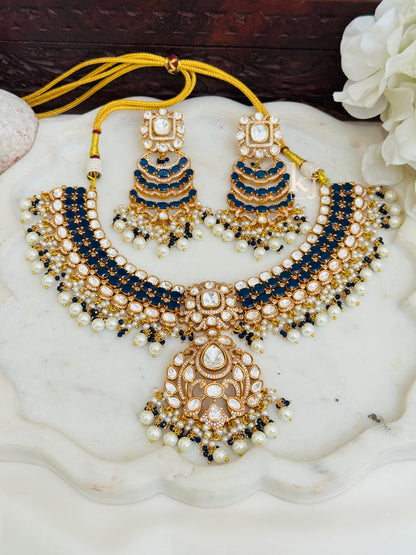 Darven necklace set