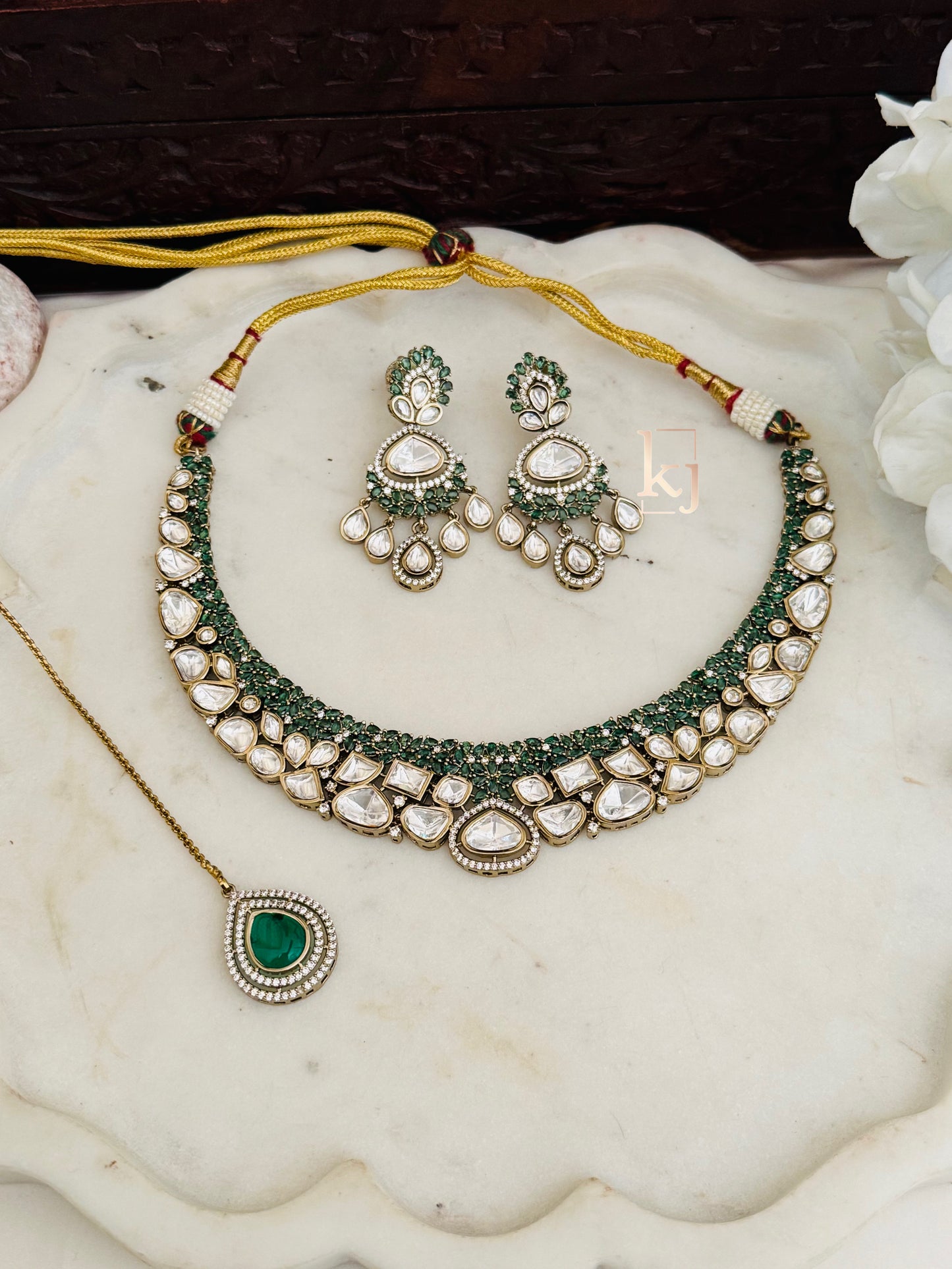Nyah necklace set