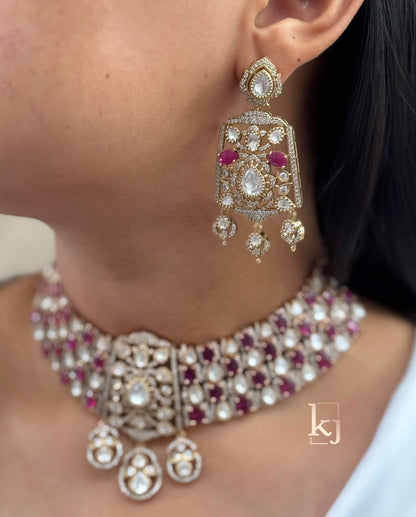 Giri choker set