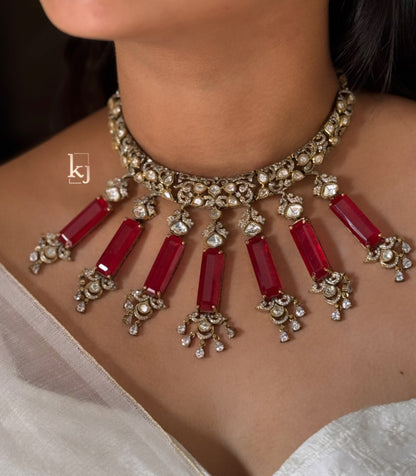 Meade necklace set