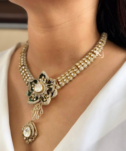 Eliska necklace set