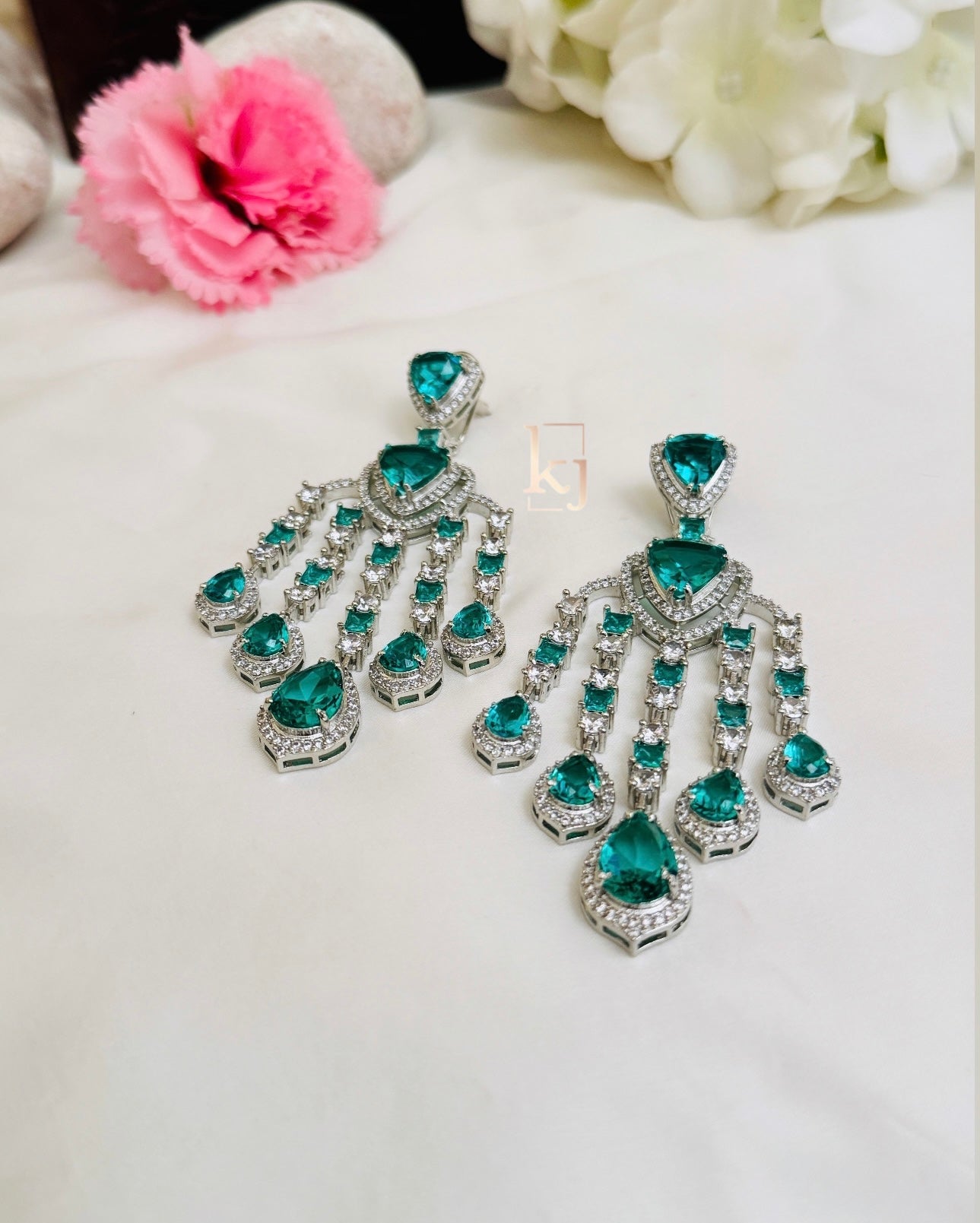 Amaya Earrings set