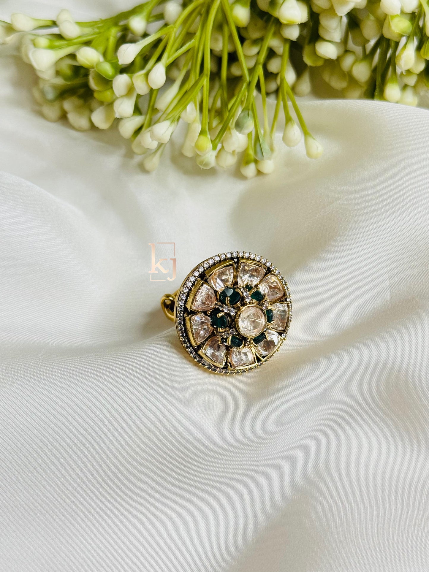 Una ring