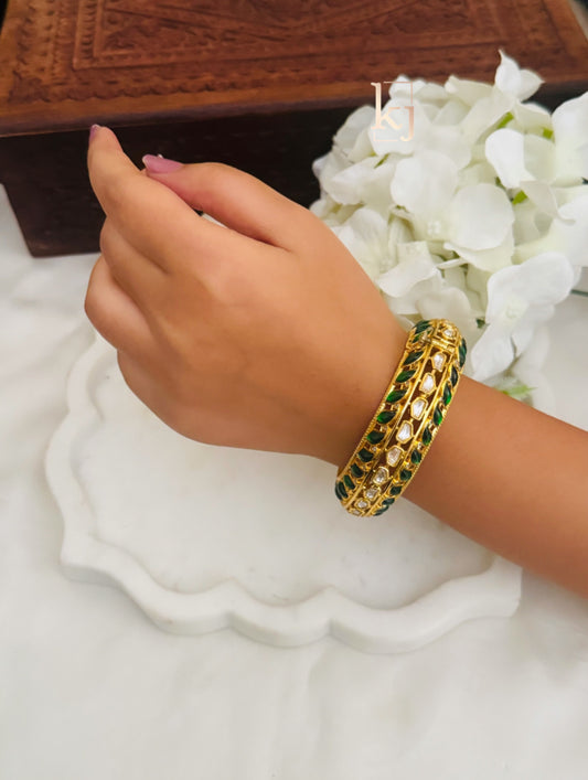 Elaria Bangle kada single
