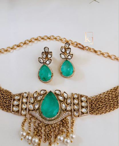 Kenna choker set