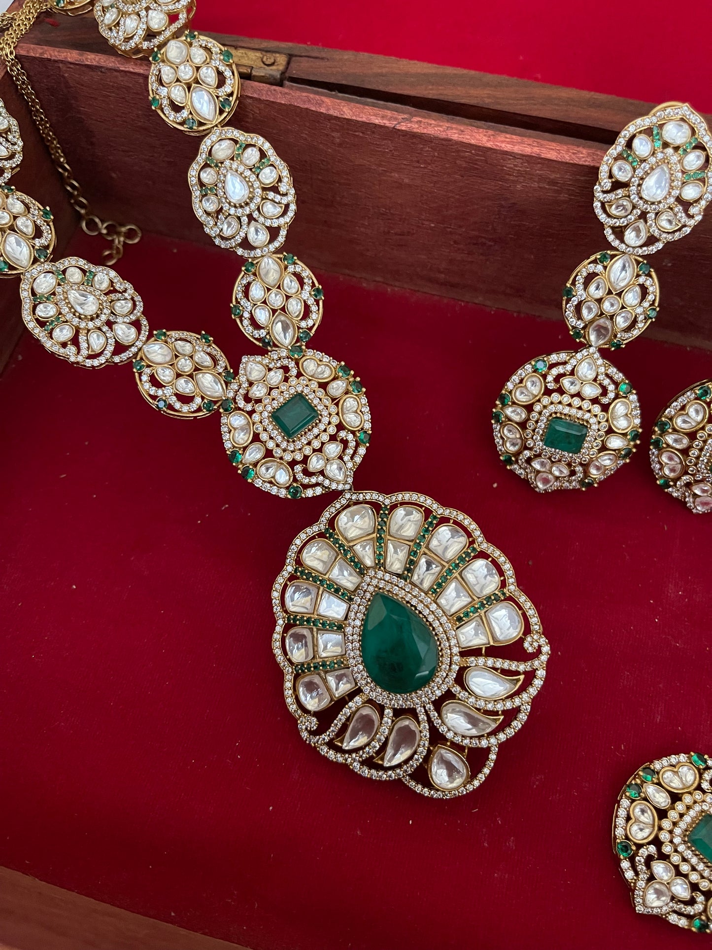 Erica Pendant set