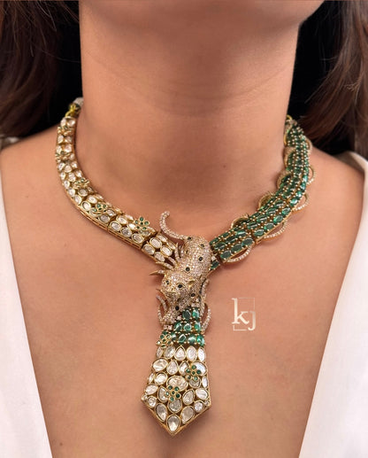 Ziavi necklace set