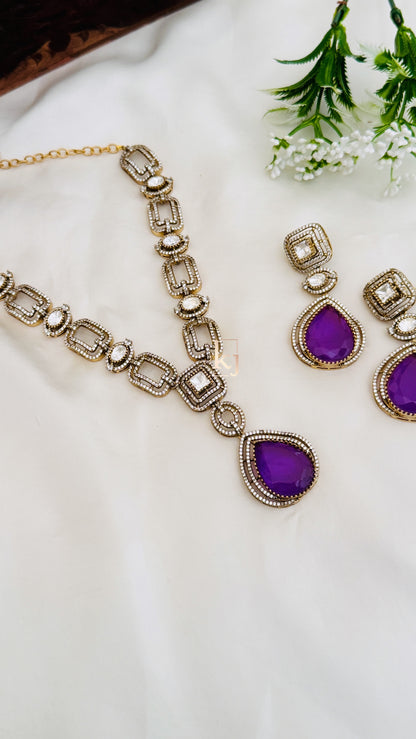 Noemie Necklace set