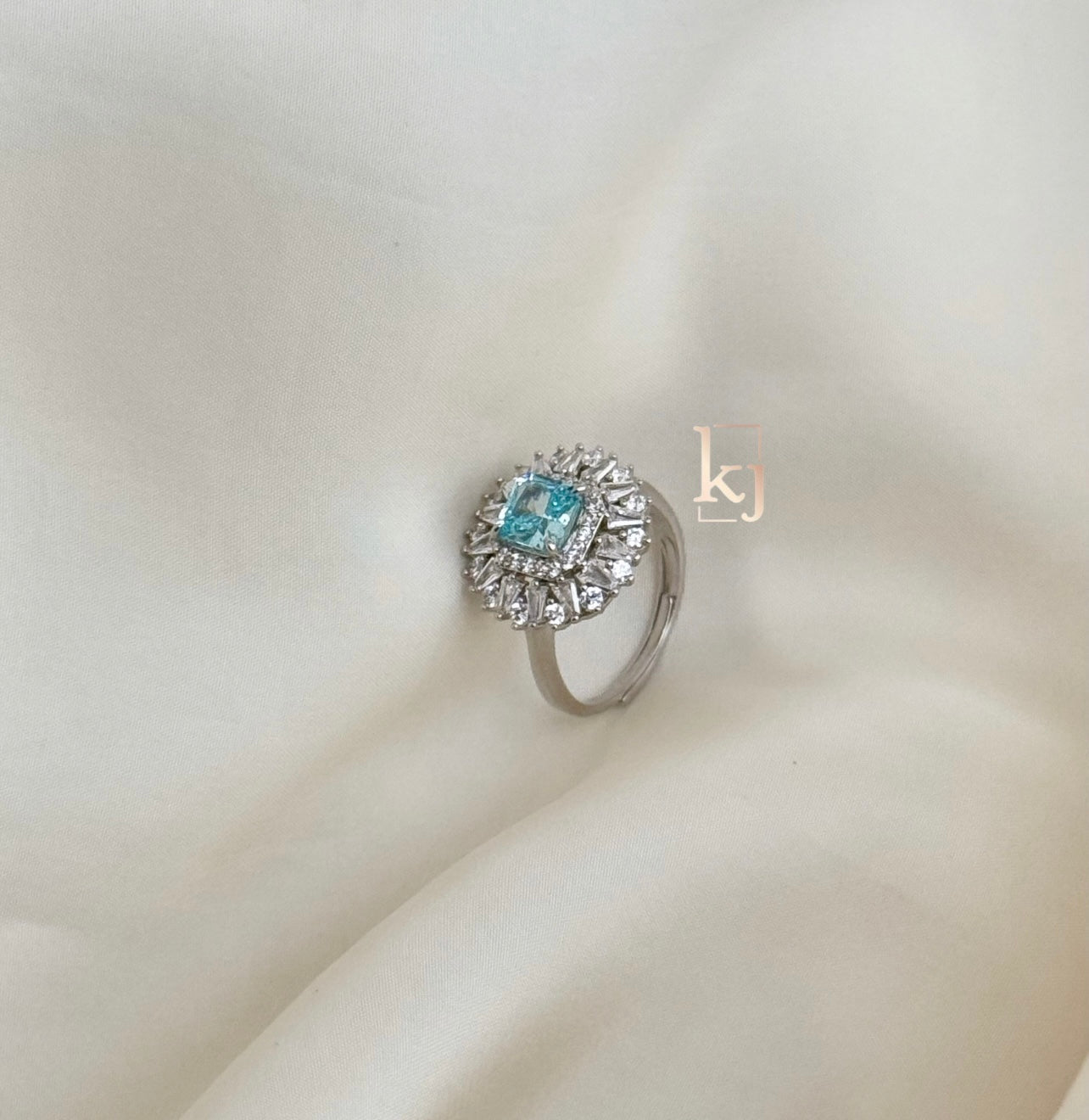 Clove ring