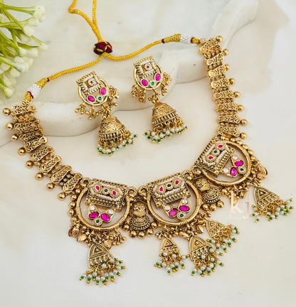 Yazhan necklace set
