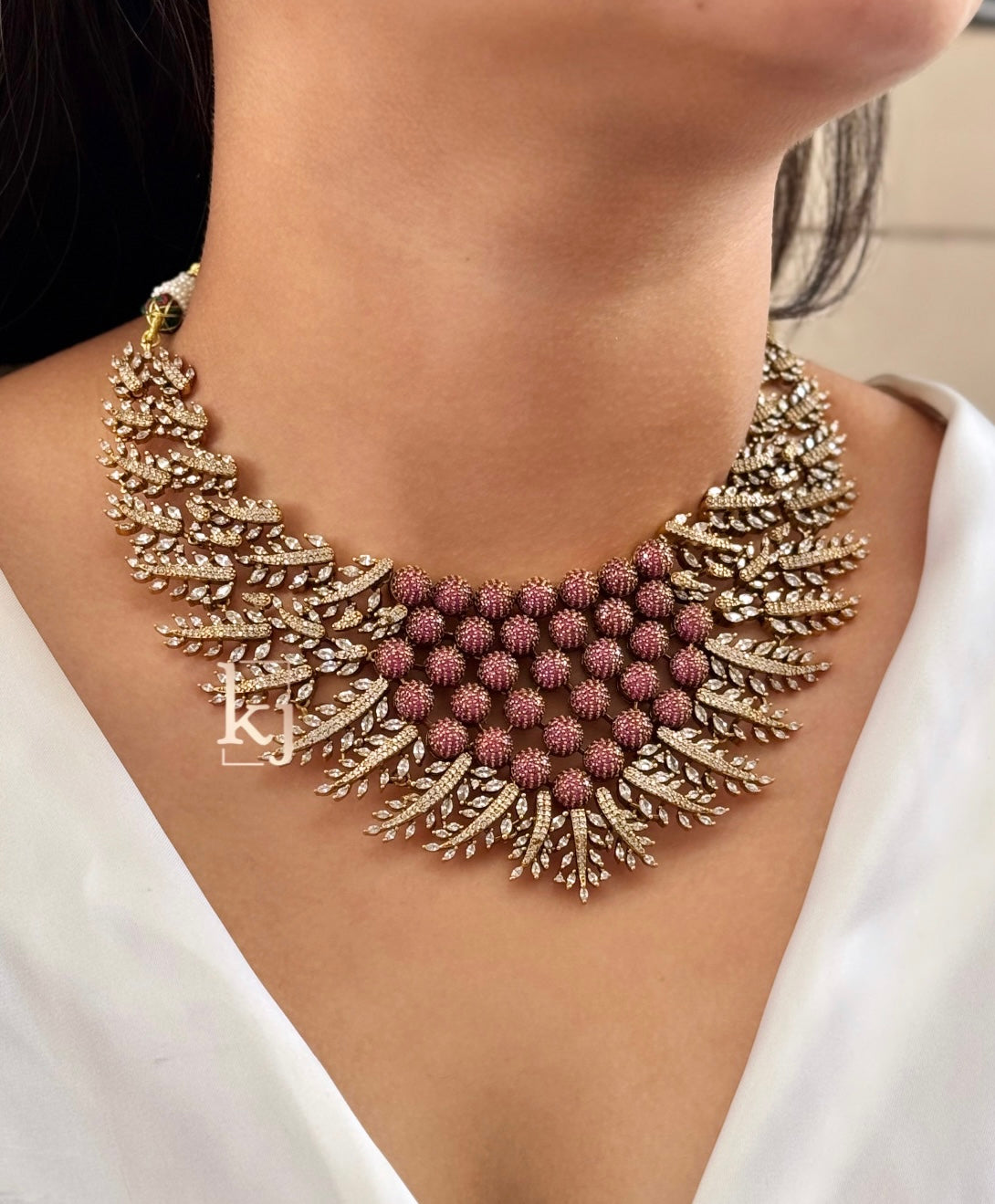 Nika necklace set