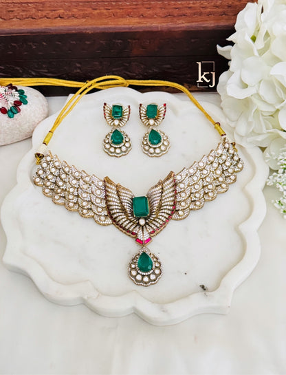 Lavinia Choker set